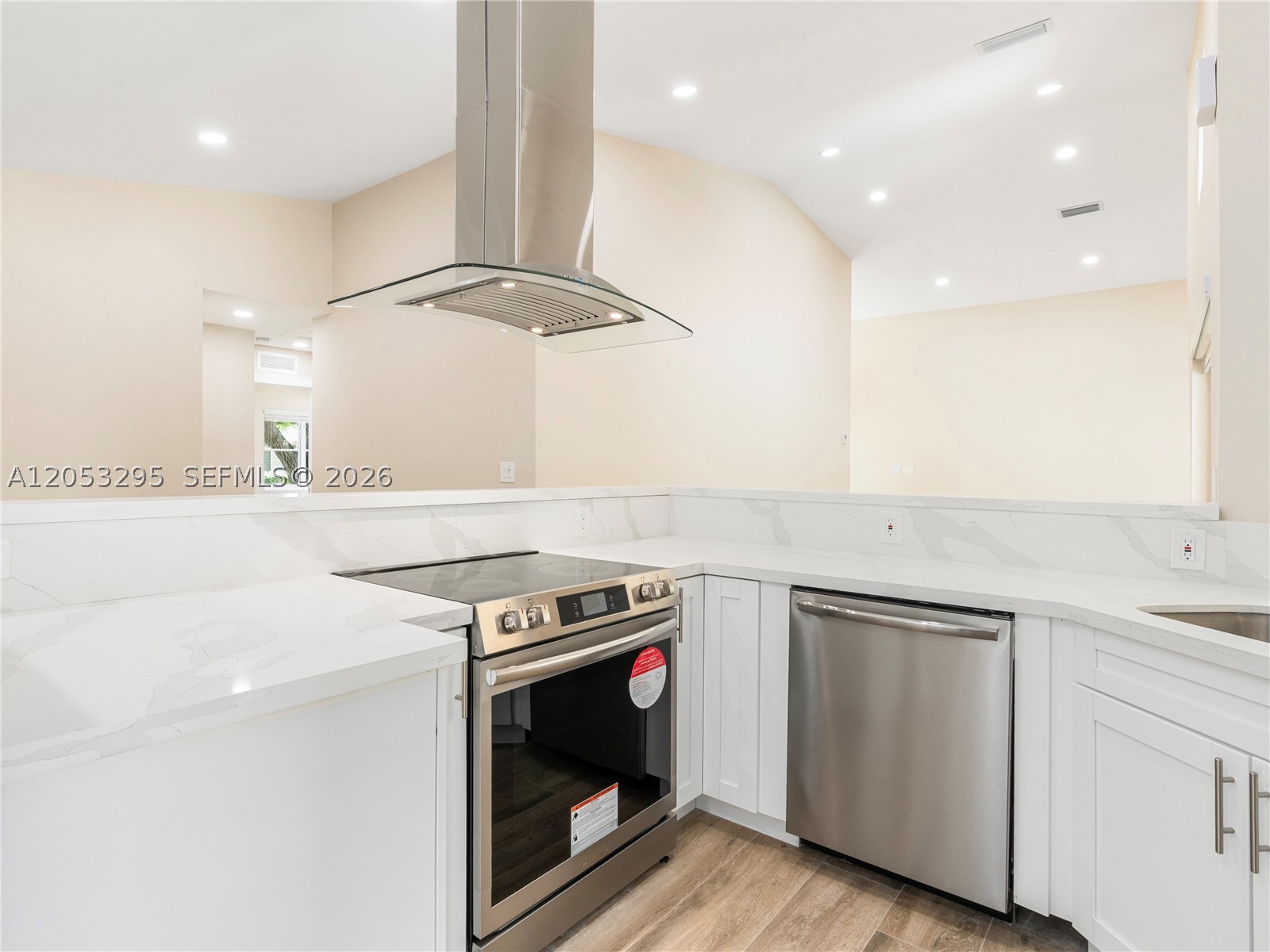 POINCIANA AT OAKS LANDING - Residential Lease