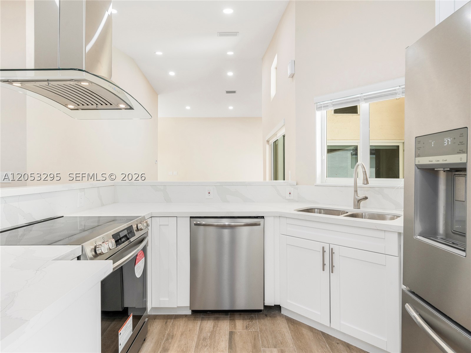 POINCIANA AT OAKS LANDING - Residential Lease