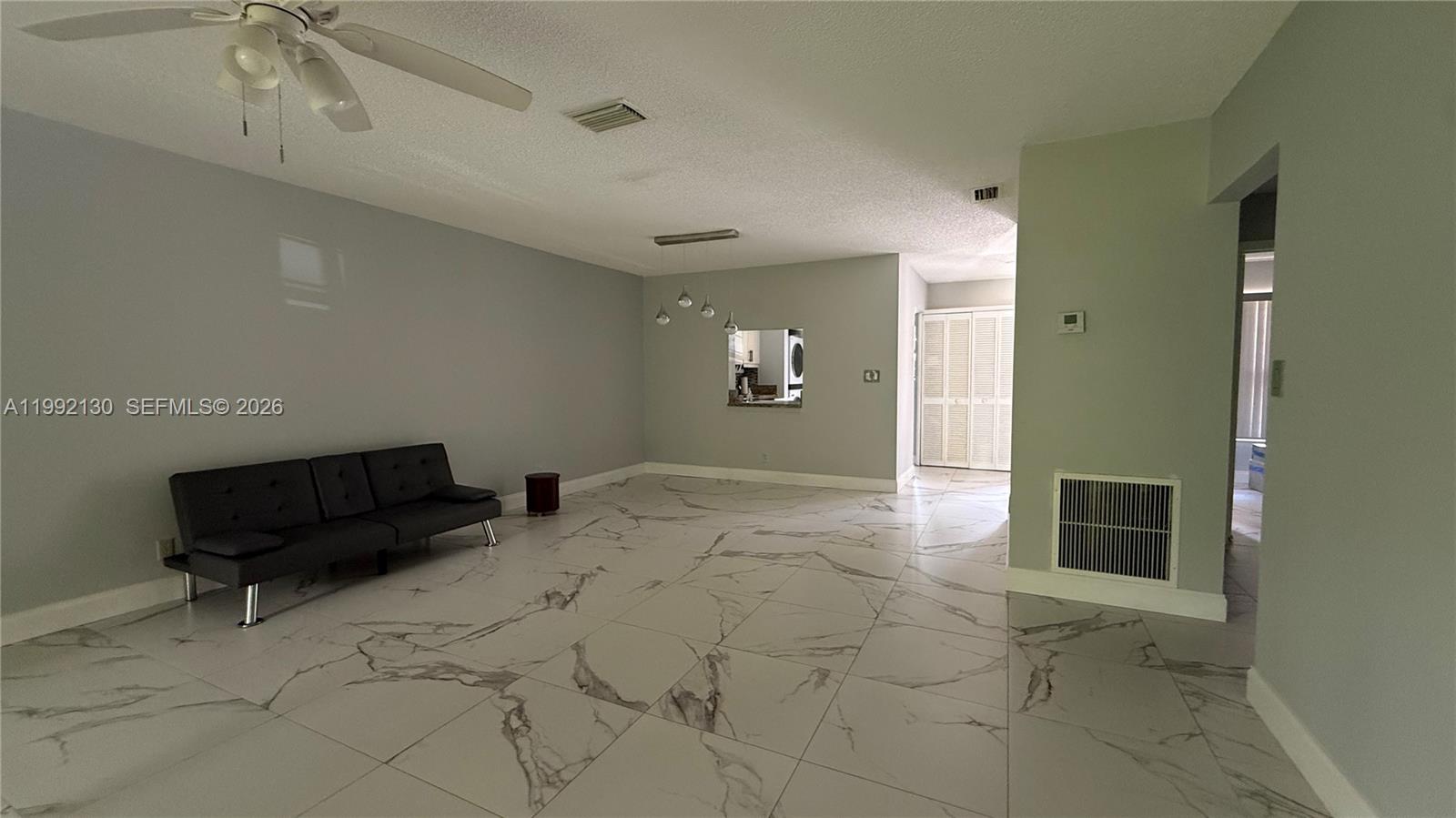 POND APPLE PLACE III COND - Residential