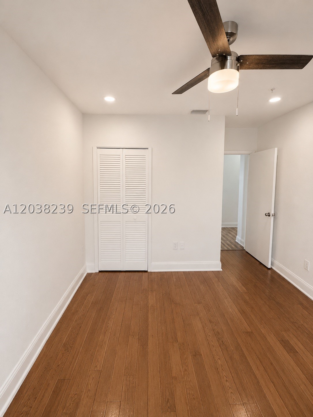 ESPANOLA VILLAS 1ST ADDN - Residential Lease