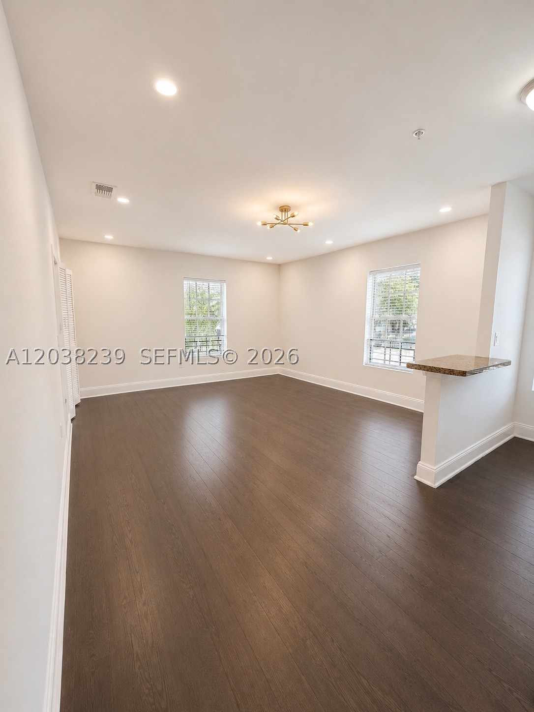 ESPANOLA VILLAS 1ST ADDN - Residential Lease
