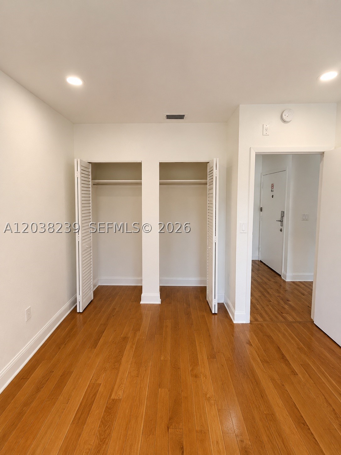 ESPANOLA VILLAS 1ST ADDN - Residential Lease