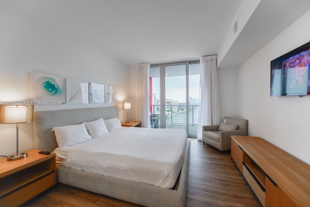 BEACHWALK CONDOMINIUM - Residential