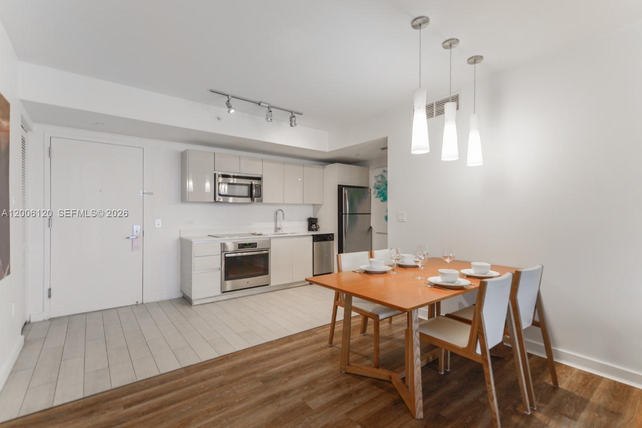 BEACHWALK CONDOMINIUM - Residential