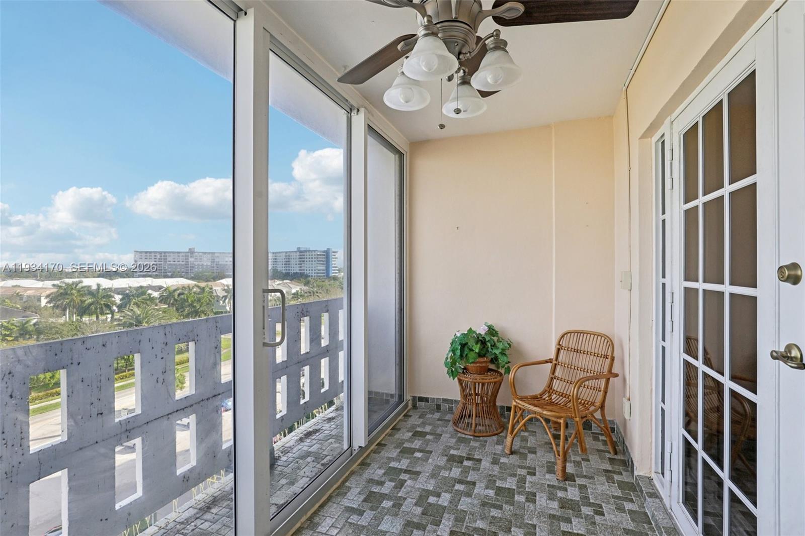 HILLCREST EAST NO 22 COND - Residential