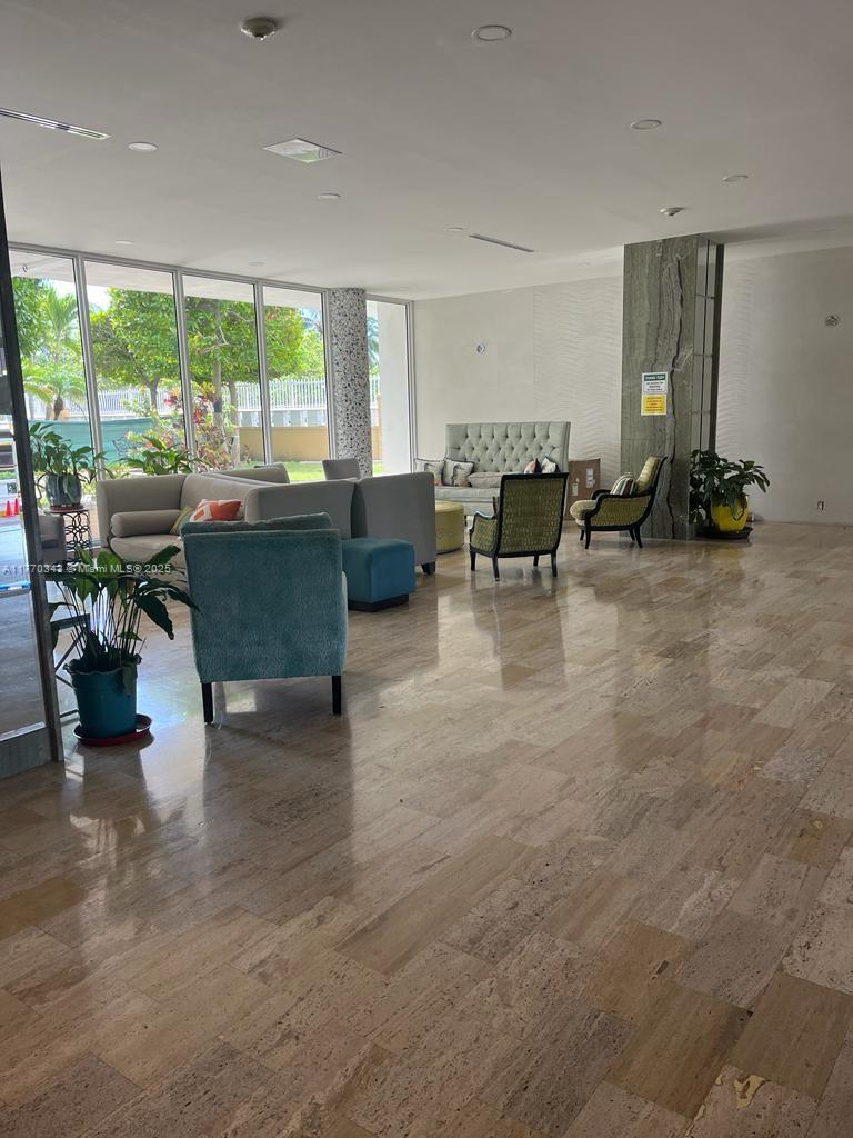 MIMOSA CONDO - Residential