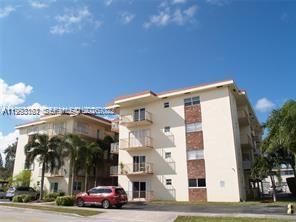 Spacious 1 bedroom with hurricane impact windows. Centrally located just a few minutes to Hallandale Beach blvd which offers supermarkets, restaurants and The Village at Gulfstream Park shopping mall and less then 3 mi to the beach and Downtown Hollywood. Tenant Occupied. 24 hr notice.