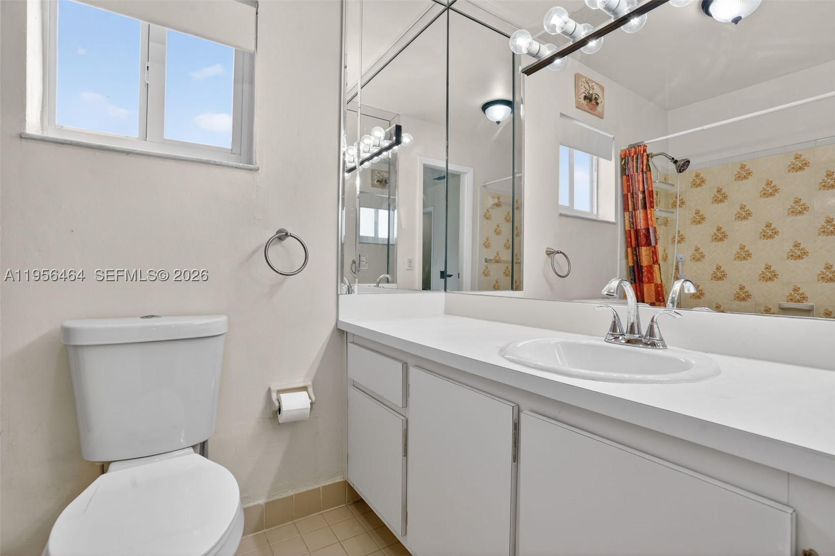 TWIN HOMES VILLAGE II CON - Residential