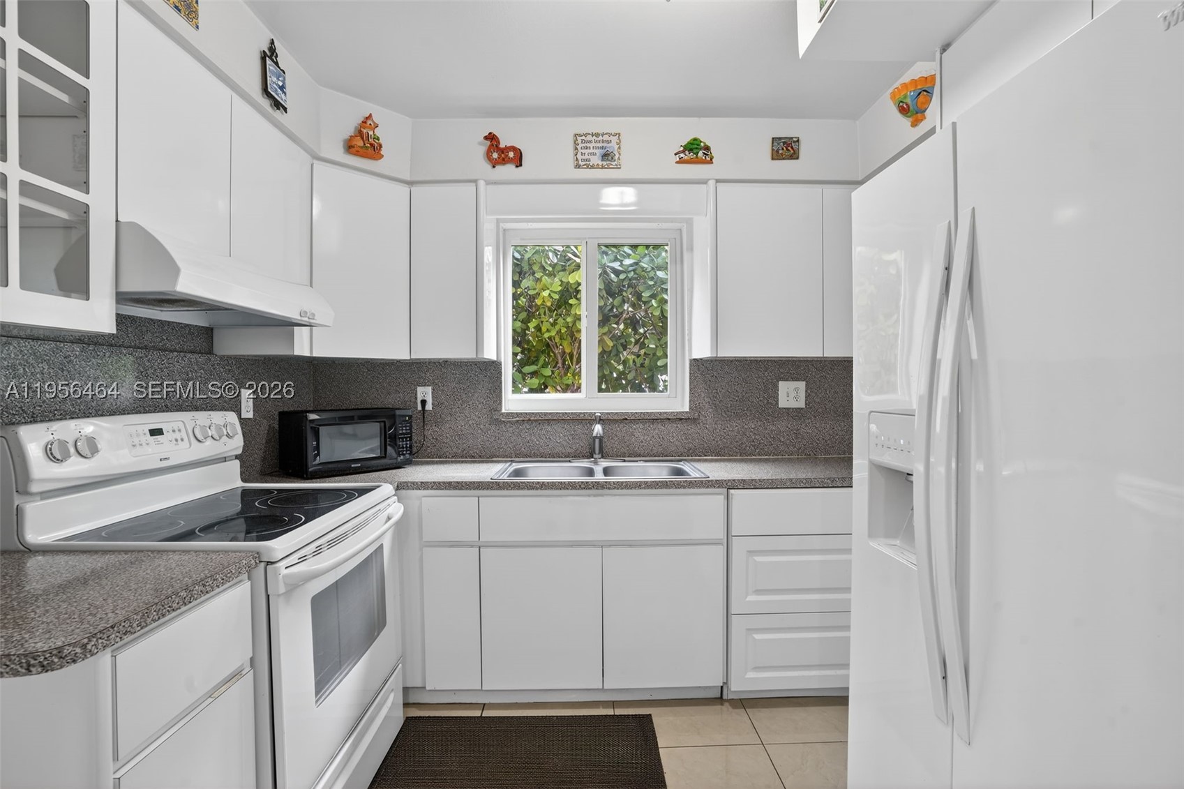TWIN HOMES VILLAGE II CON - Residential