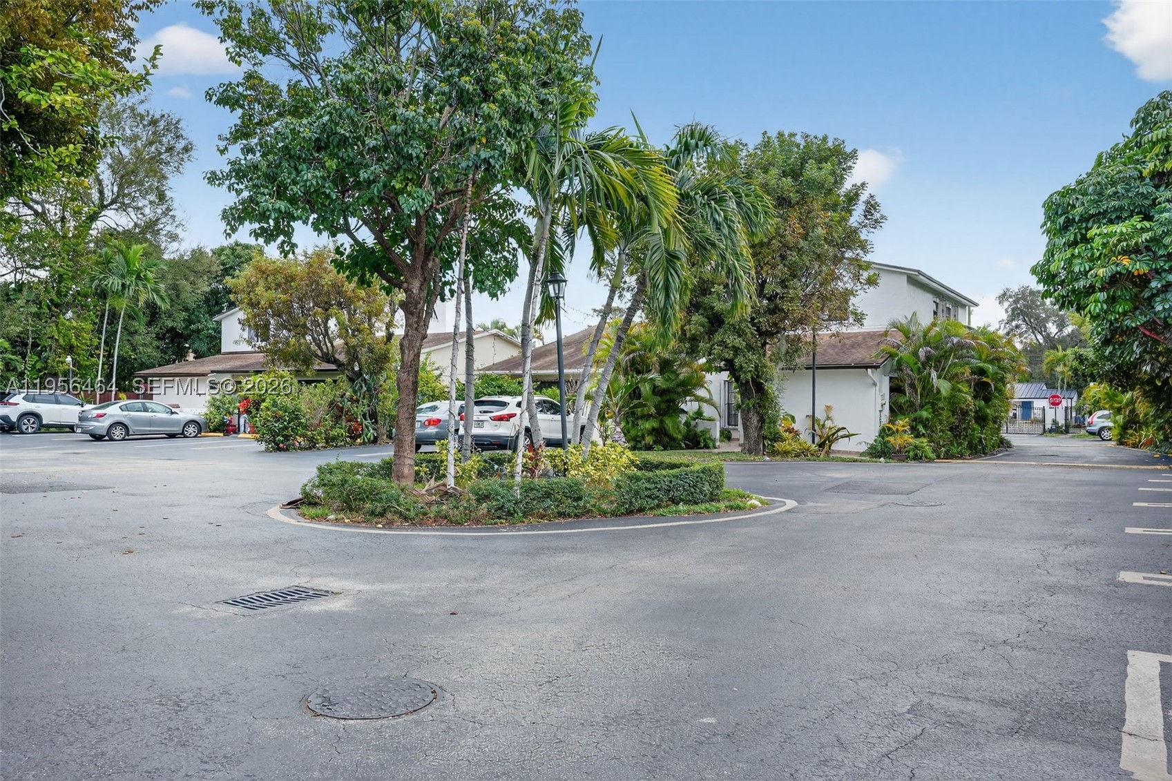 TWIN HOMES VILLAGE II CON - Residential
