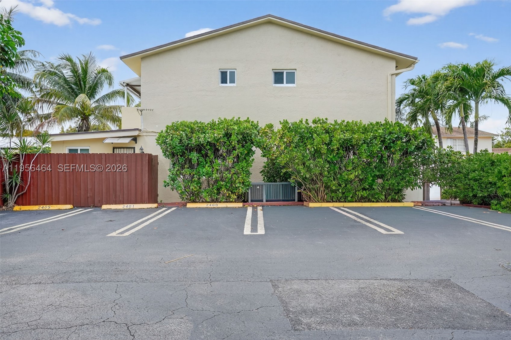 TWIN HOMES VILLAGE II CON - Residential