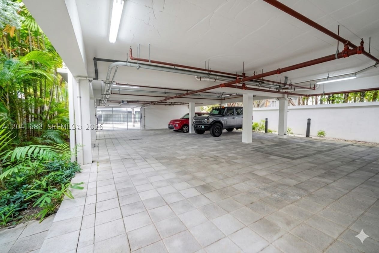 D GEMS CONDO - Residential Lease