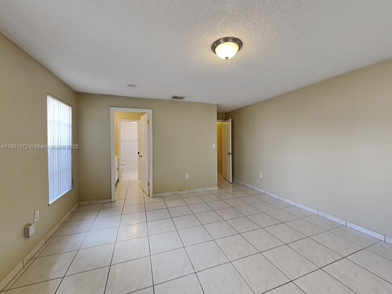 TROPICAL GARDENS ESTATES - Residential Lease