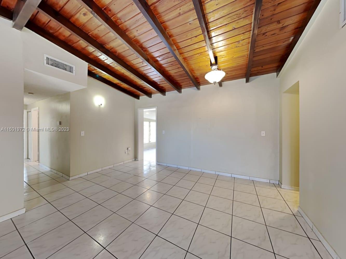 TROPICAL GARDENS ESTATES - Residential Lease