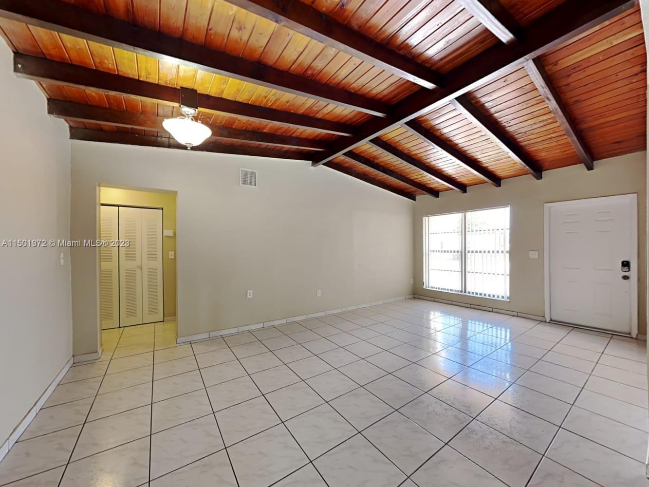 TROPICAL GARDENS ESTATES - Residential Lease