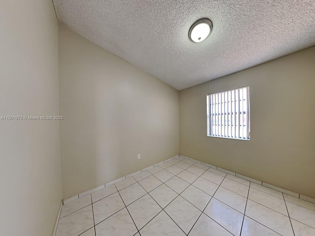 TROPICAL GARDENS ESTATES - Residential Lease