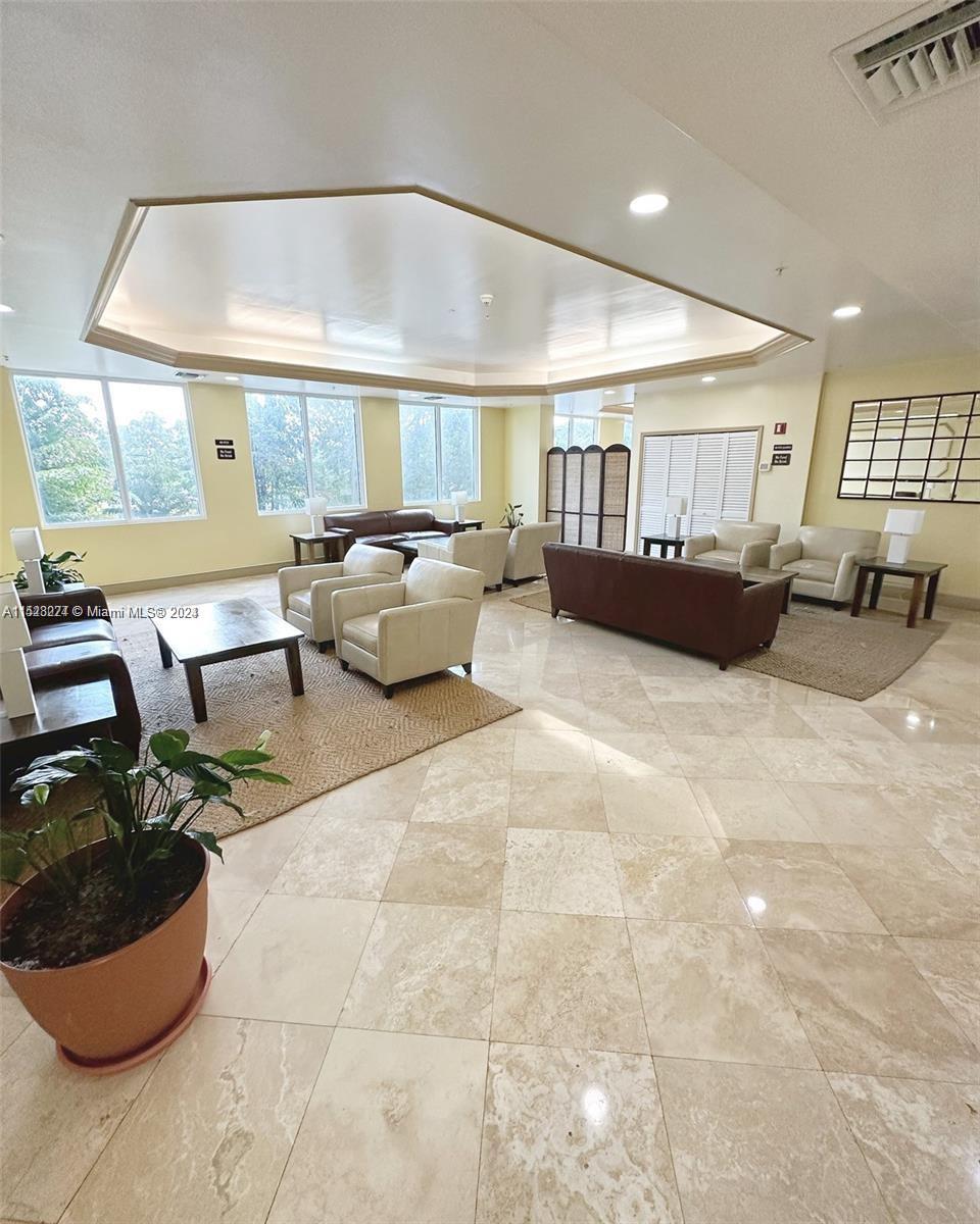 CORAL PLAZA OF MIAMI COND - Residential