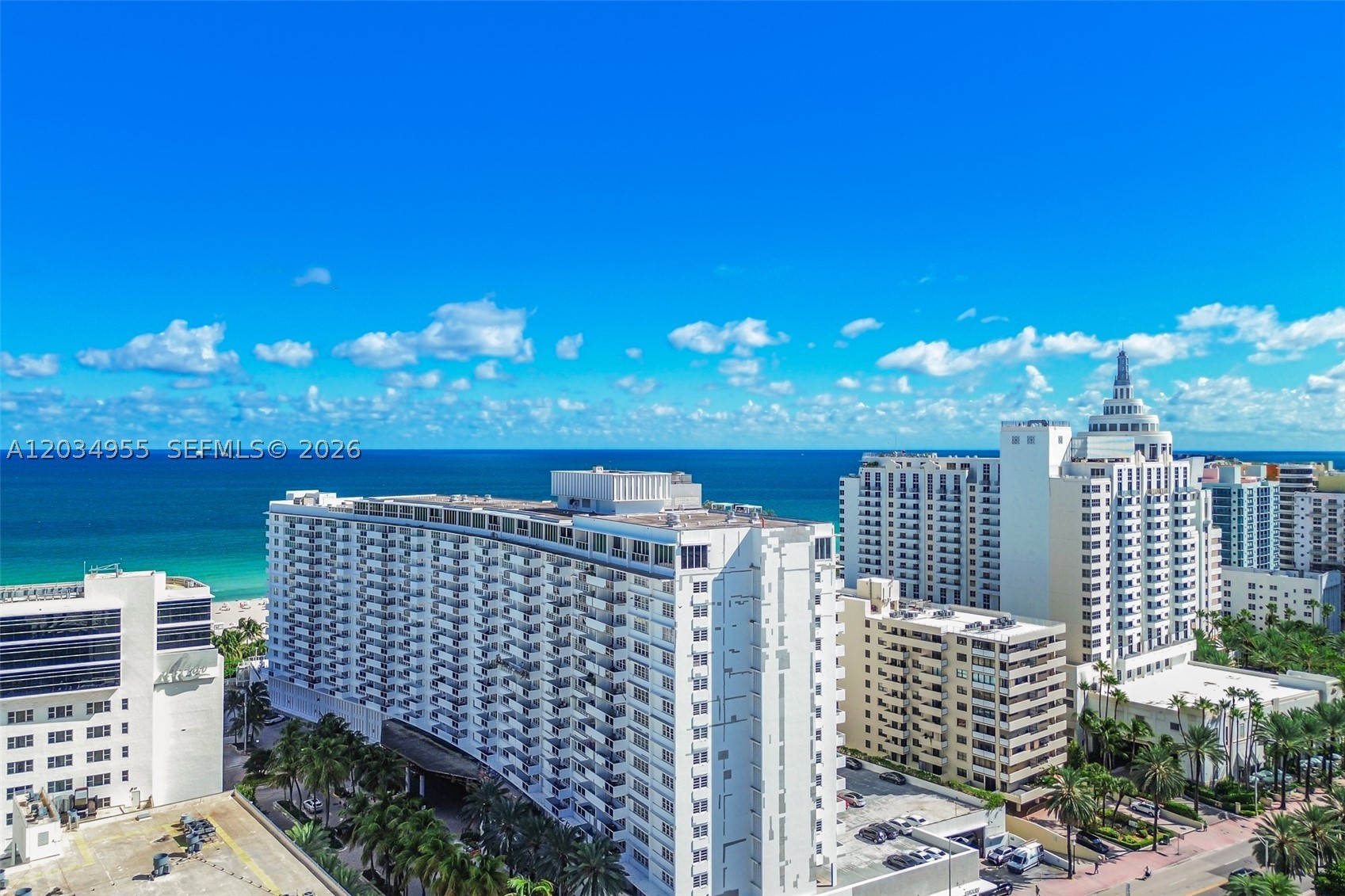 THE DECOPLAGE CONDO - Residential