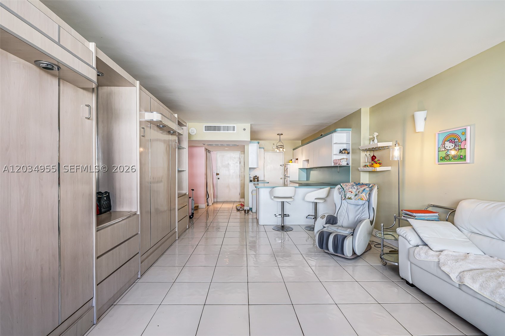 THE DECOPLAGE CONDO - Residential