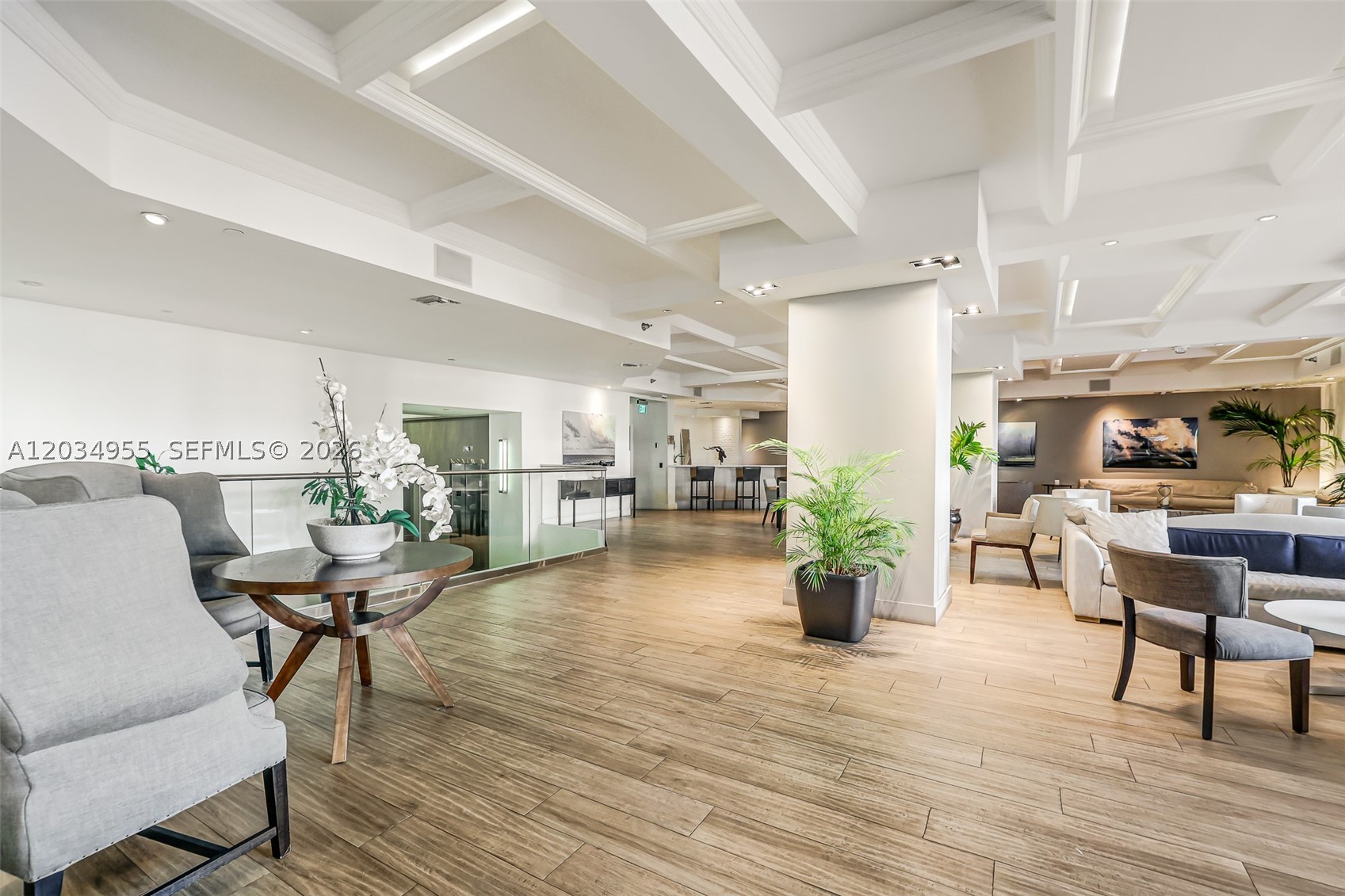 THE DECOPLAGE CONDO - Residential