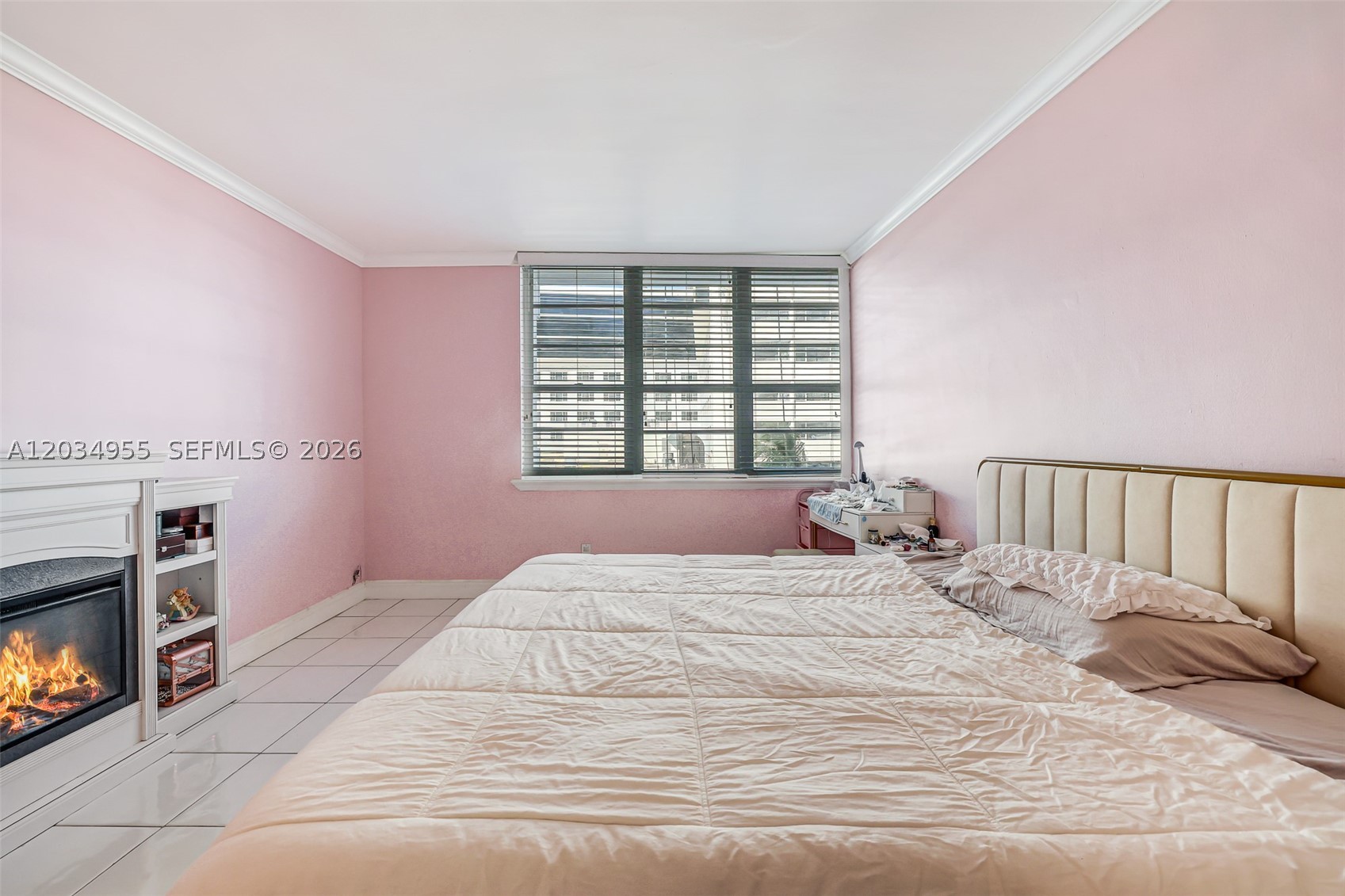 THE DECOPLAGE CONDO - Residential