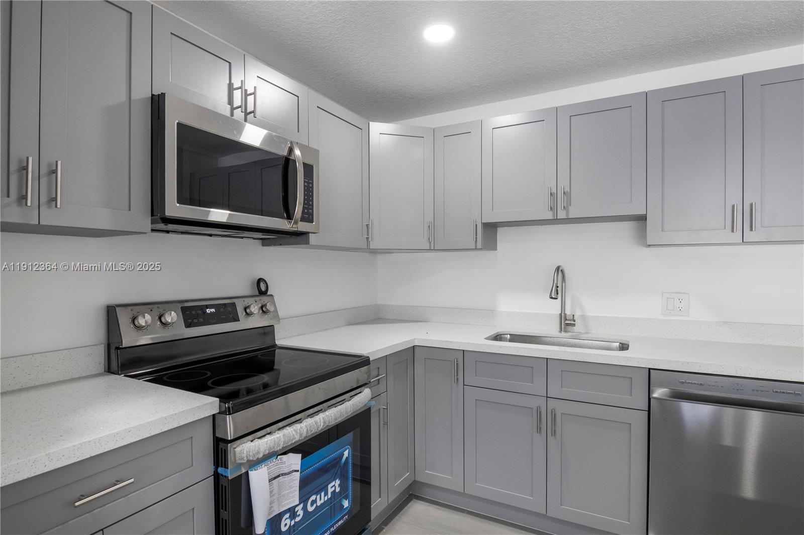 CORAL RIDGE ISLES - Residential Income