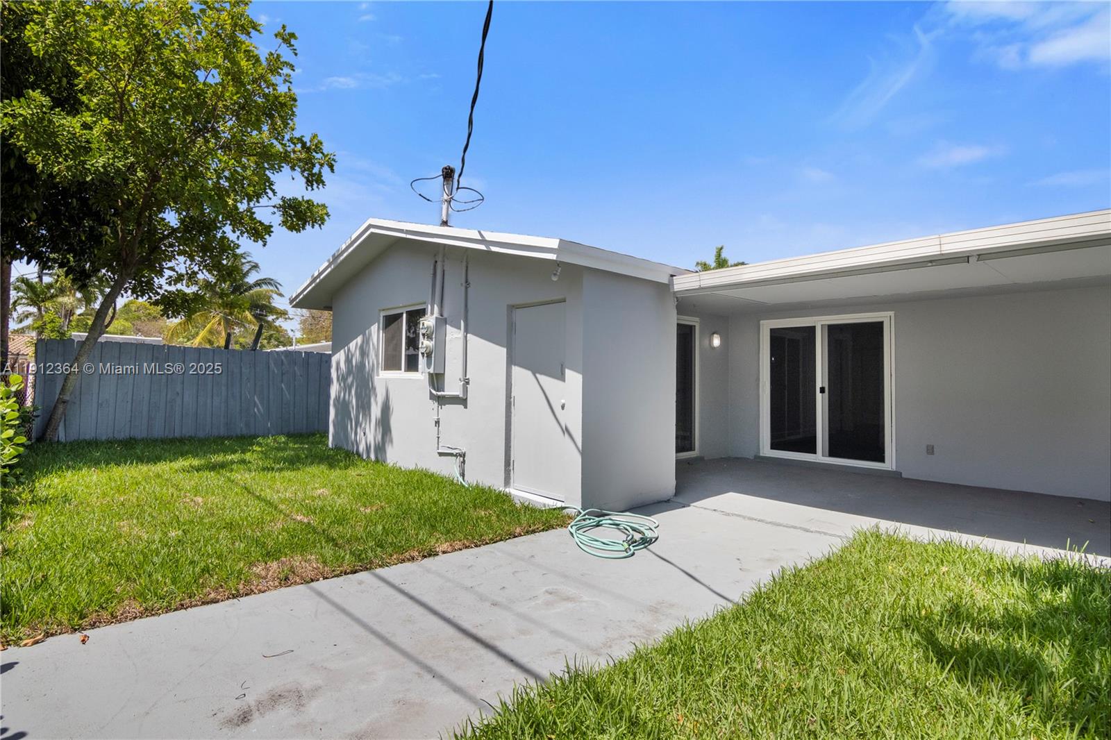CORAL RIDGE ISLES - Residential Income