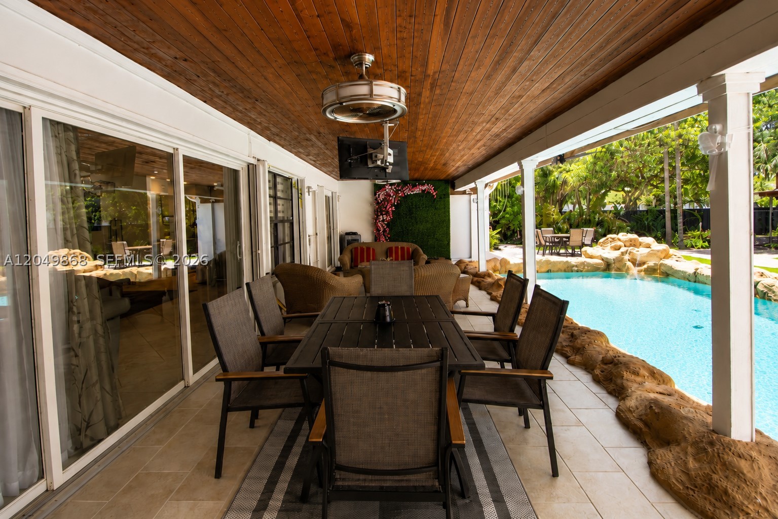 CHAPMAN FIELD HEIGHTS - Residential