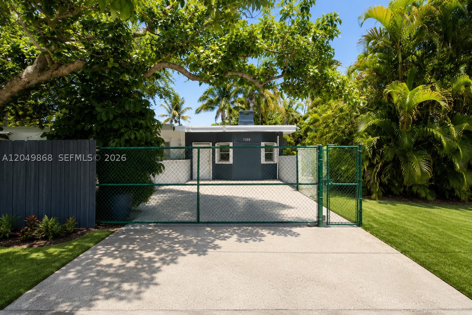 CHAPMAN FIELD HEIGHTS - Residential