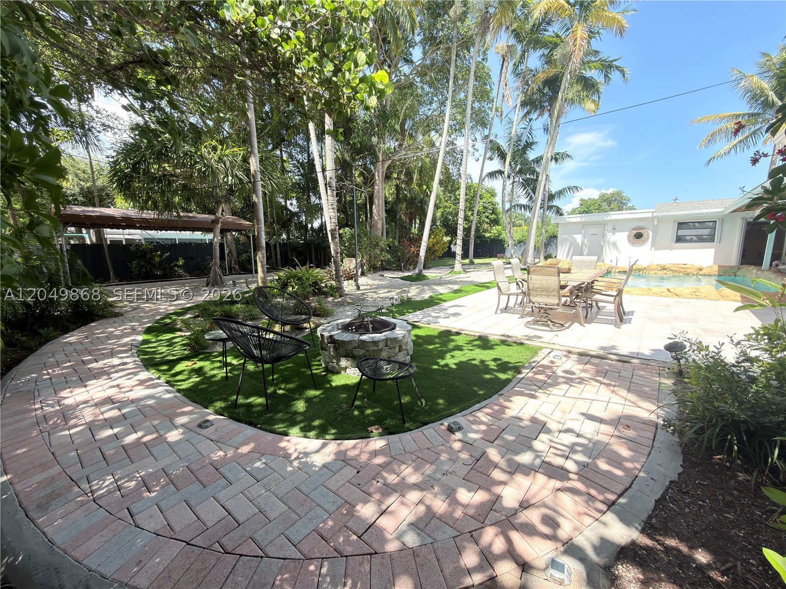 CHAPMAN FIELD HEIGHTS - Residential