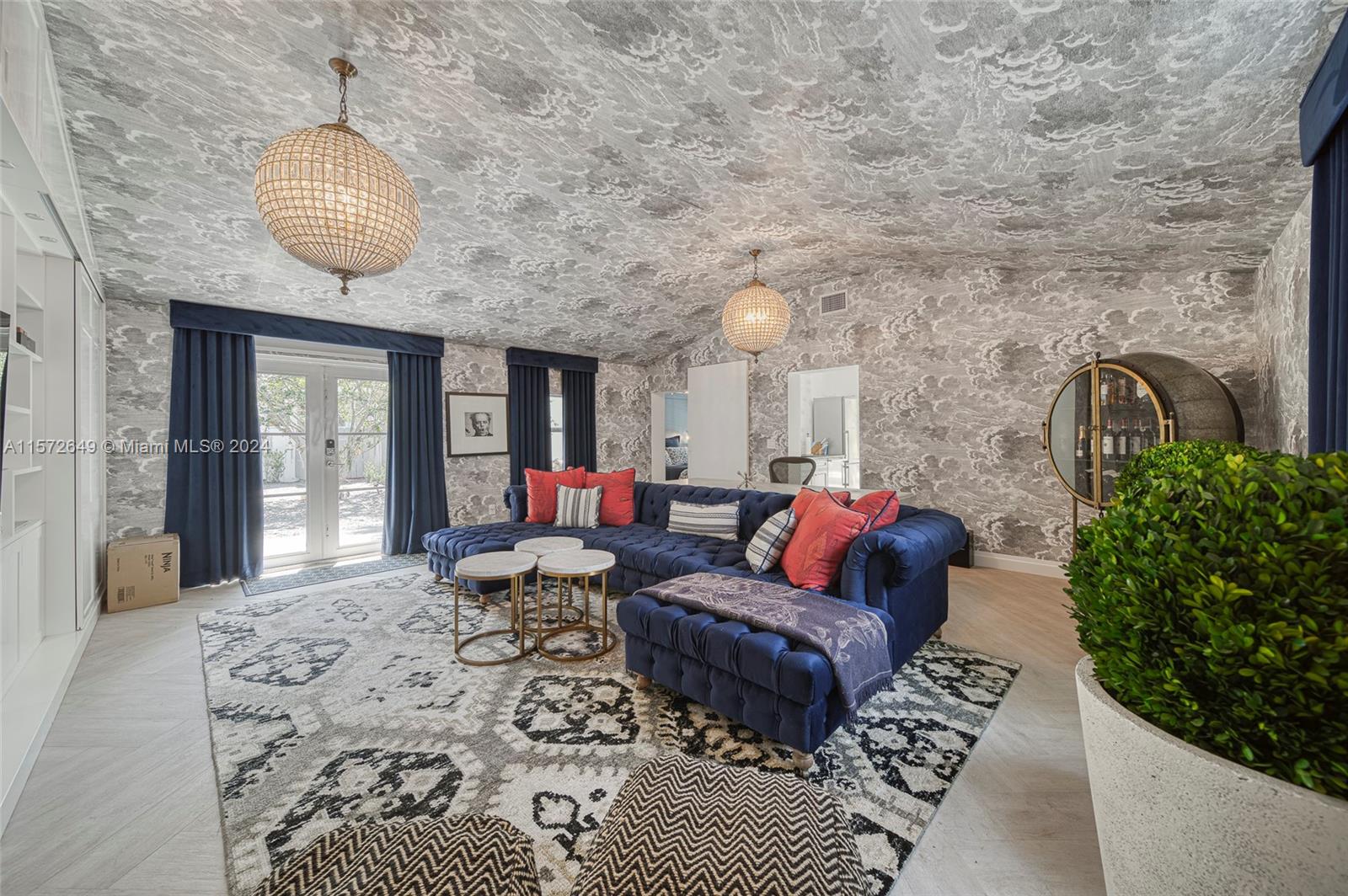 FLAMINGO TERRACE EXTENSIO - Residential