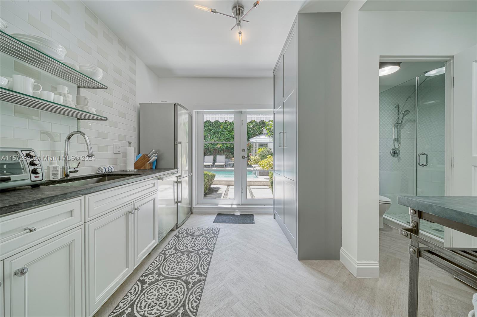 FLAMINGO TERRACE EXTENSIO - Residential