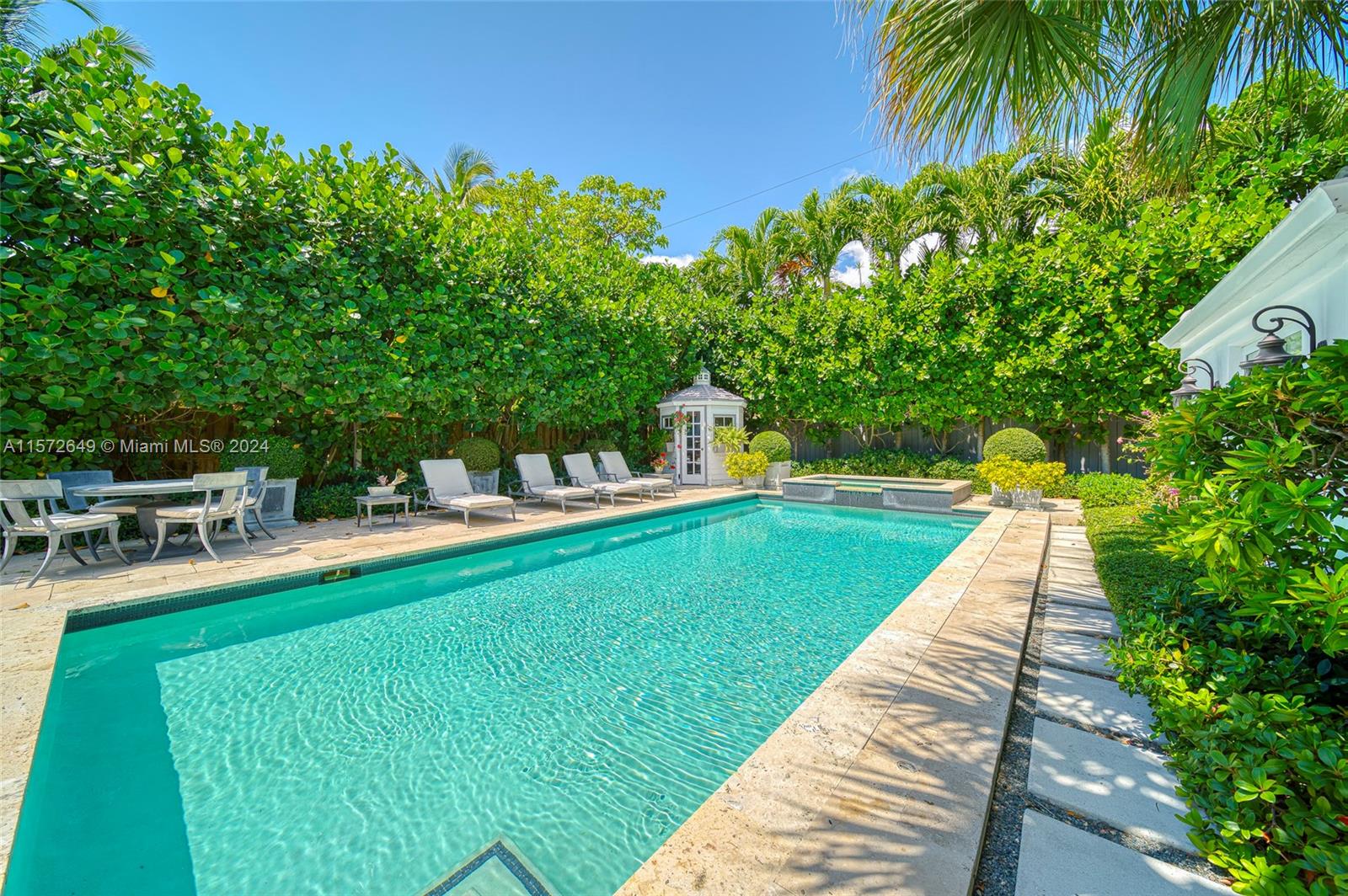 FLAMINGO TERRACE EXTENSIO - Residential