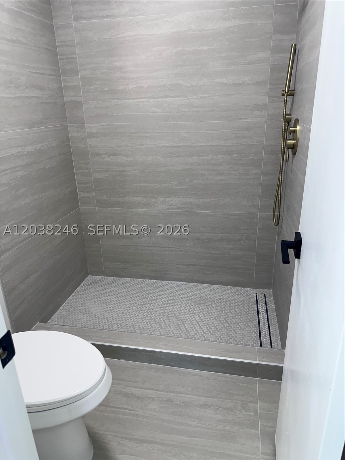 MAJESTIC ESTATES 2ND ADDN - Residential