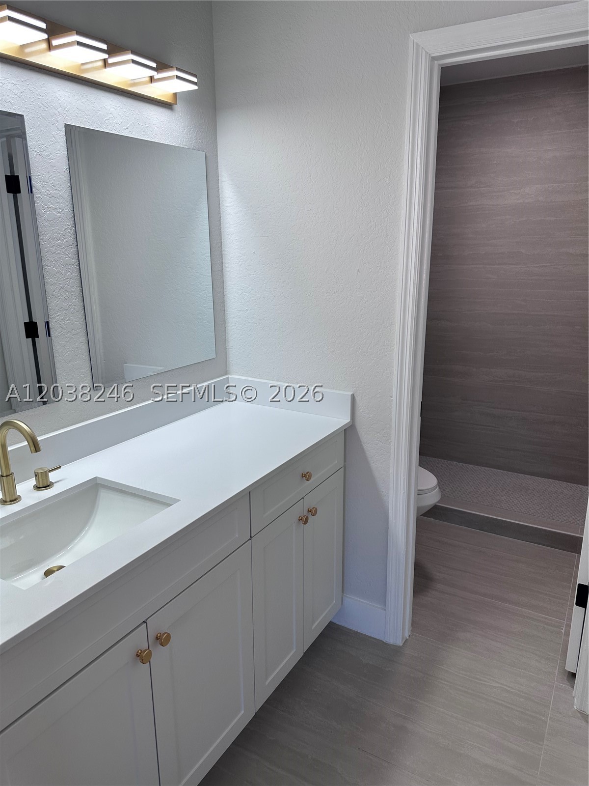 MAJESTIC ESTATES 2ND ADDN - Residential