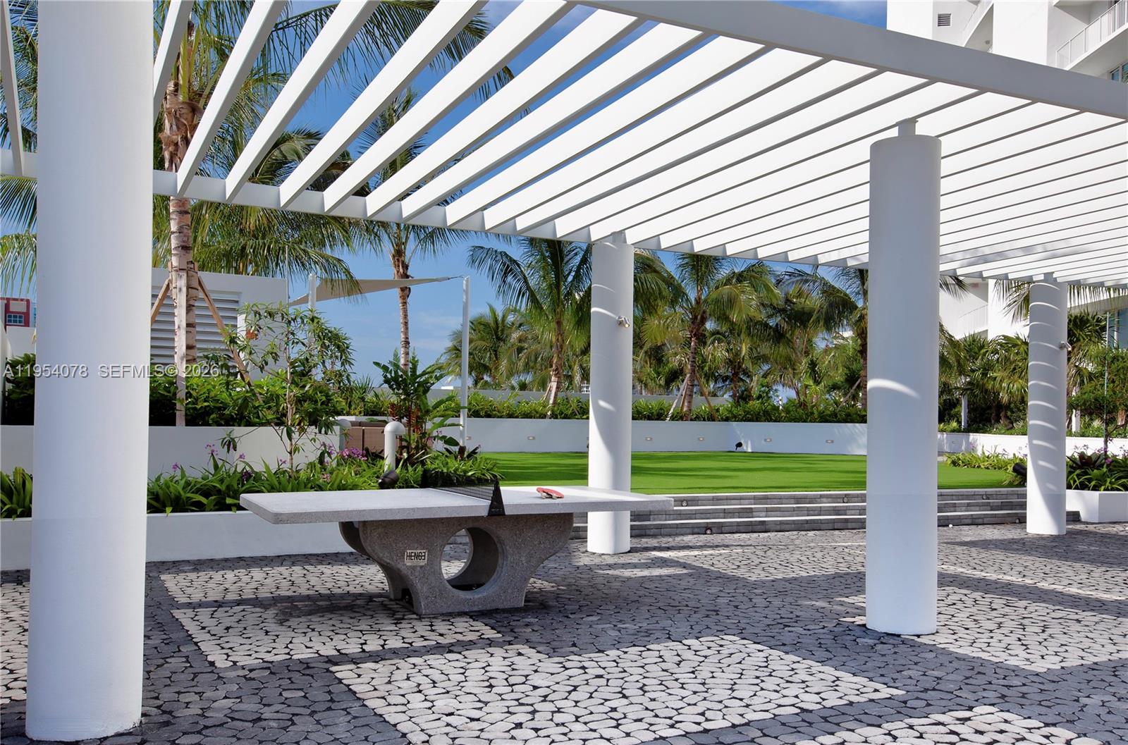 PARAMOUNT BAY CONDO - Residential