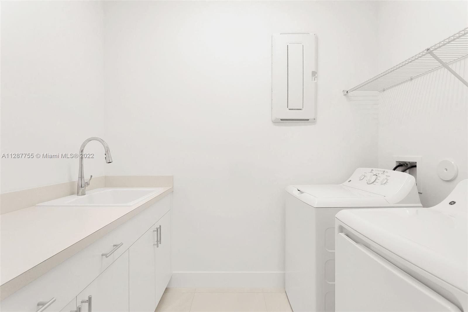 BRIDGES MIZNER PUD BRIDGES - Residential Lease
