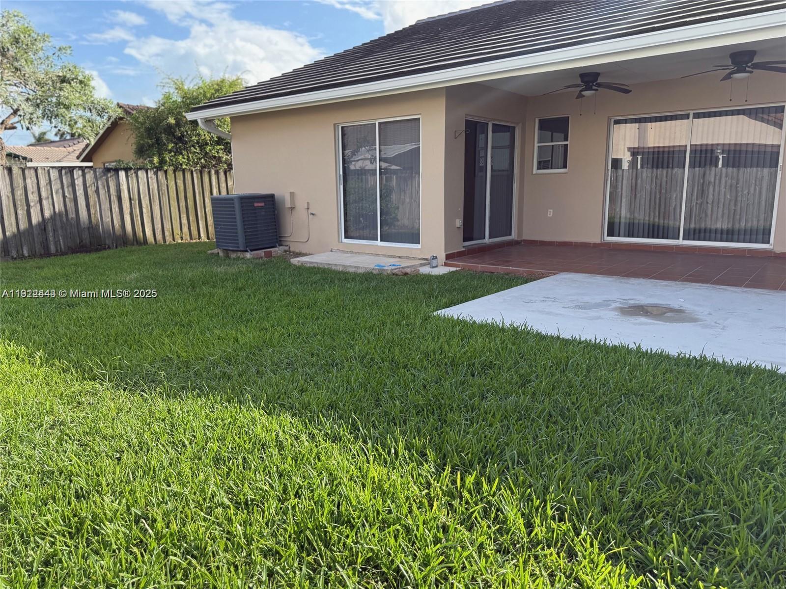 VENEZIA HOMES ESTATES - Residential Lease