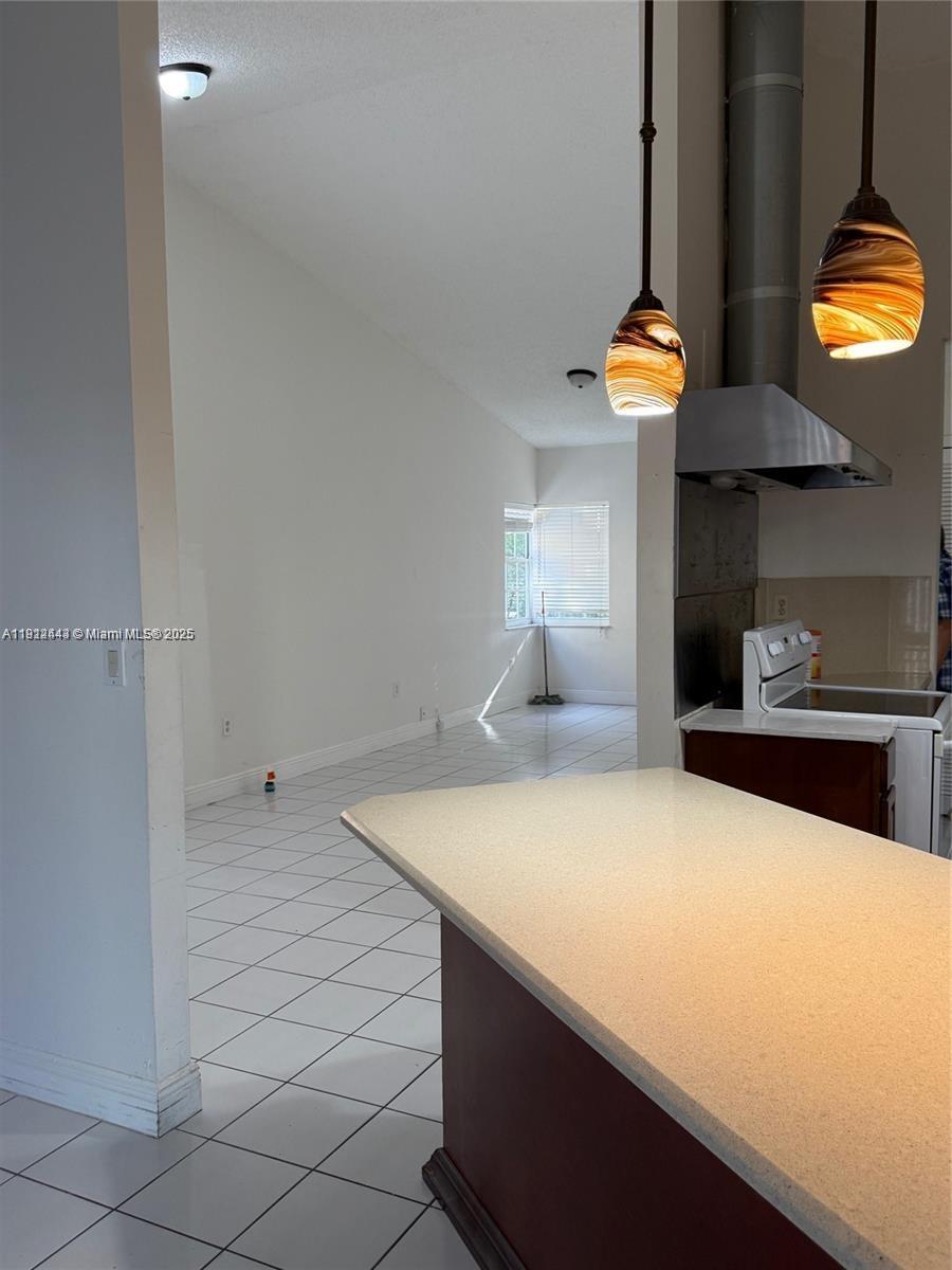 VENEZIA HOMES ESTATES - Residential Lease