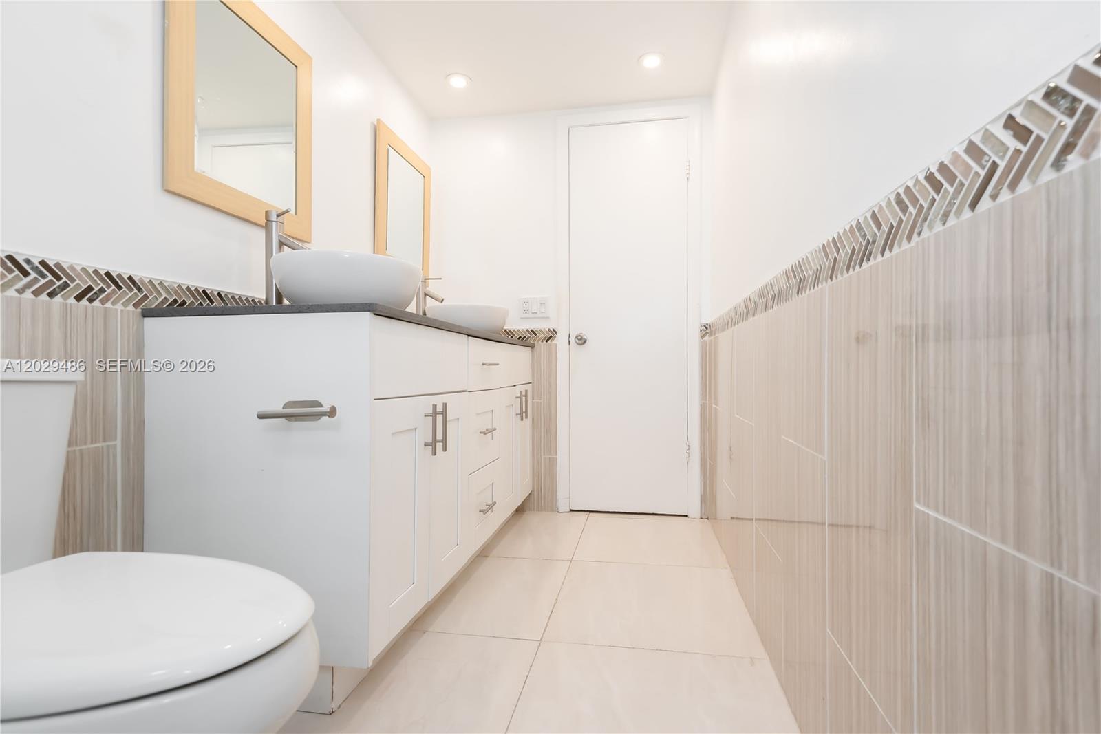 LE JEUNE HOUSE CONDO - Residential Lease