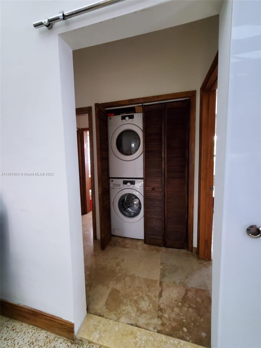 BAYWOOD - Residential Lease