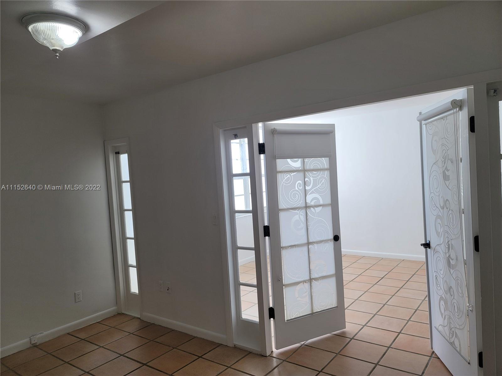 THE DECOPLAGE CONDO - Residential