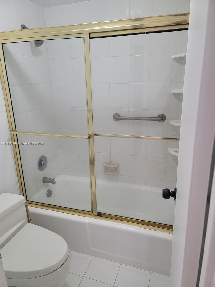 THE DECOPLAGE CONDO - Residential