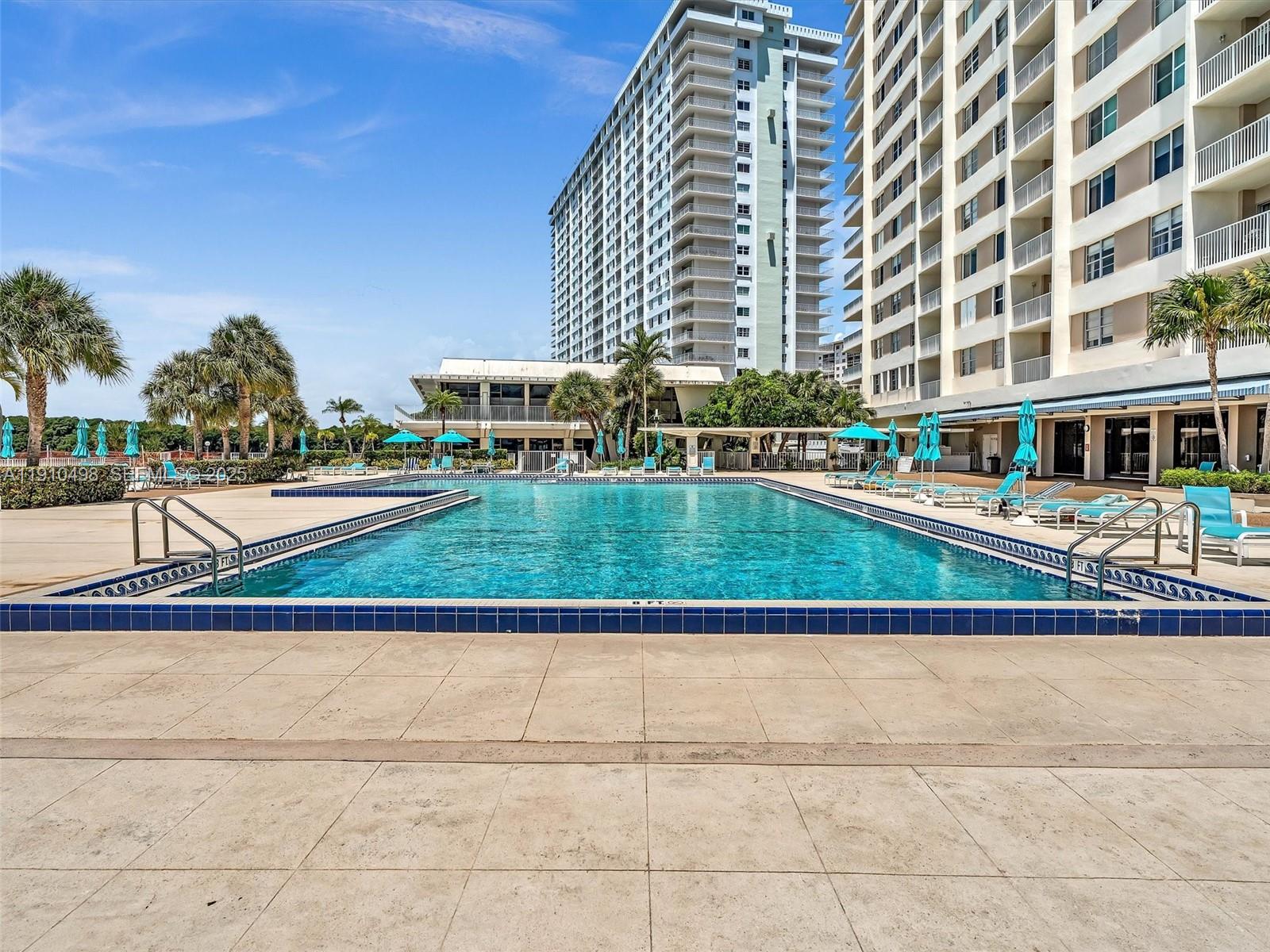 ARLEN HOUSE CONDO - Residential