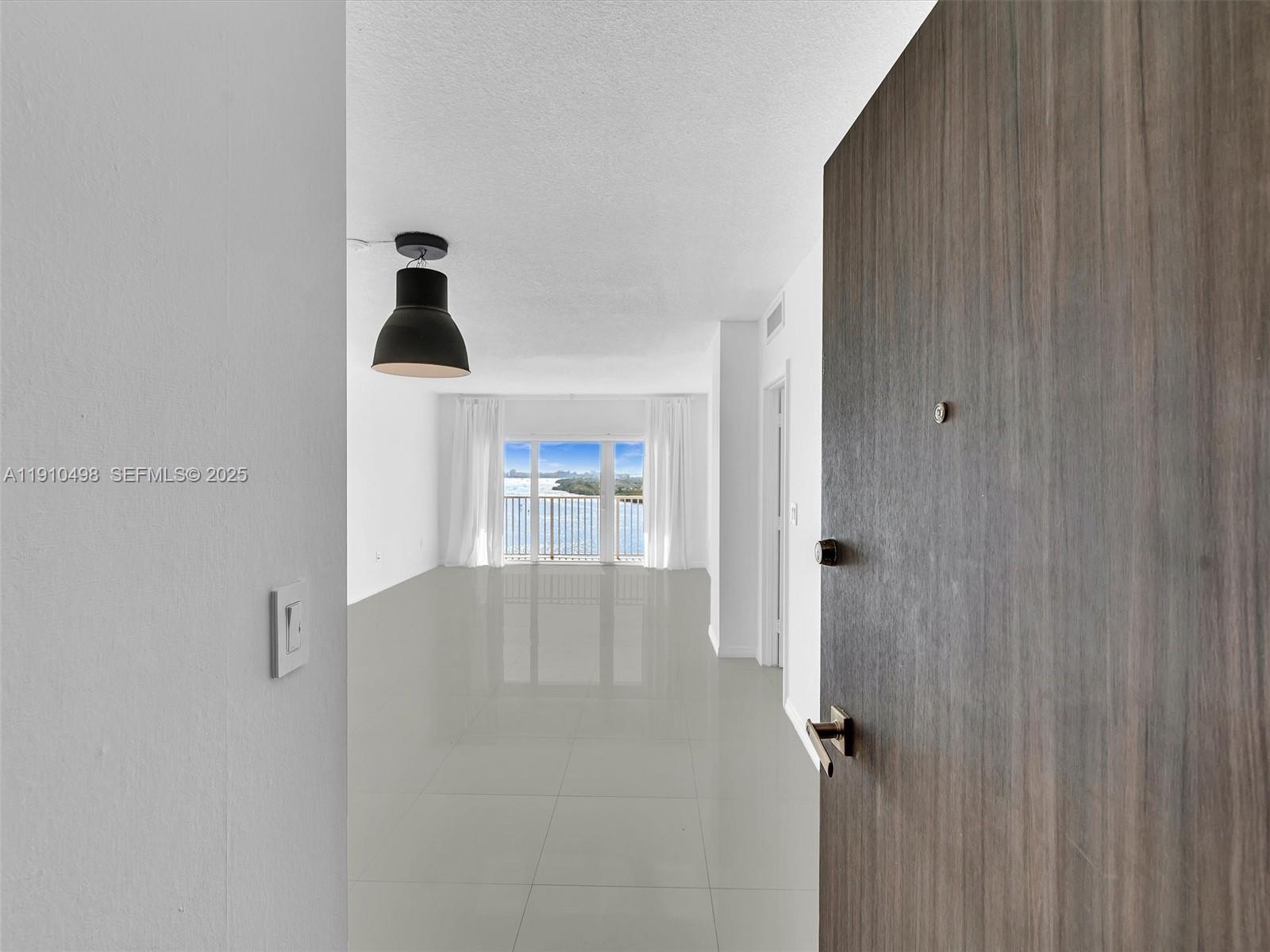 ARLEN HOUSE CONDO - Residential