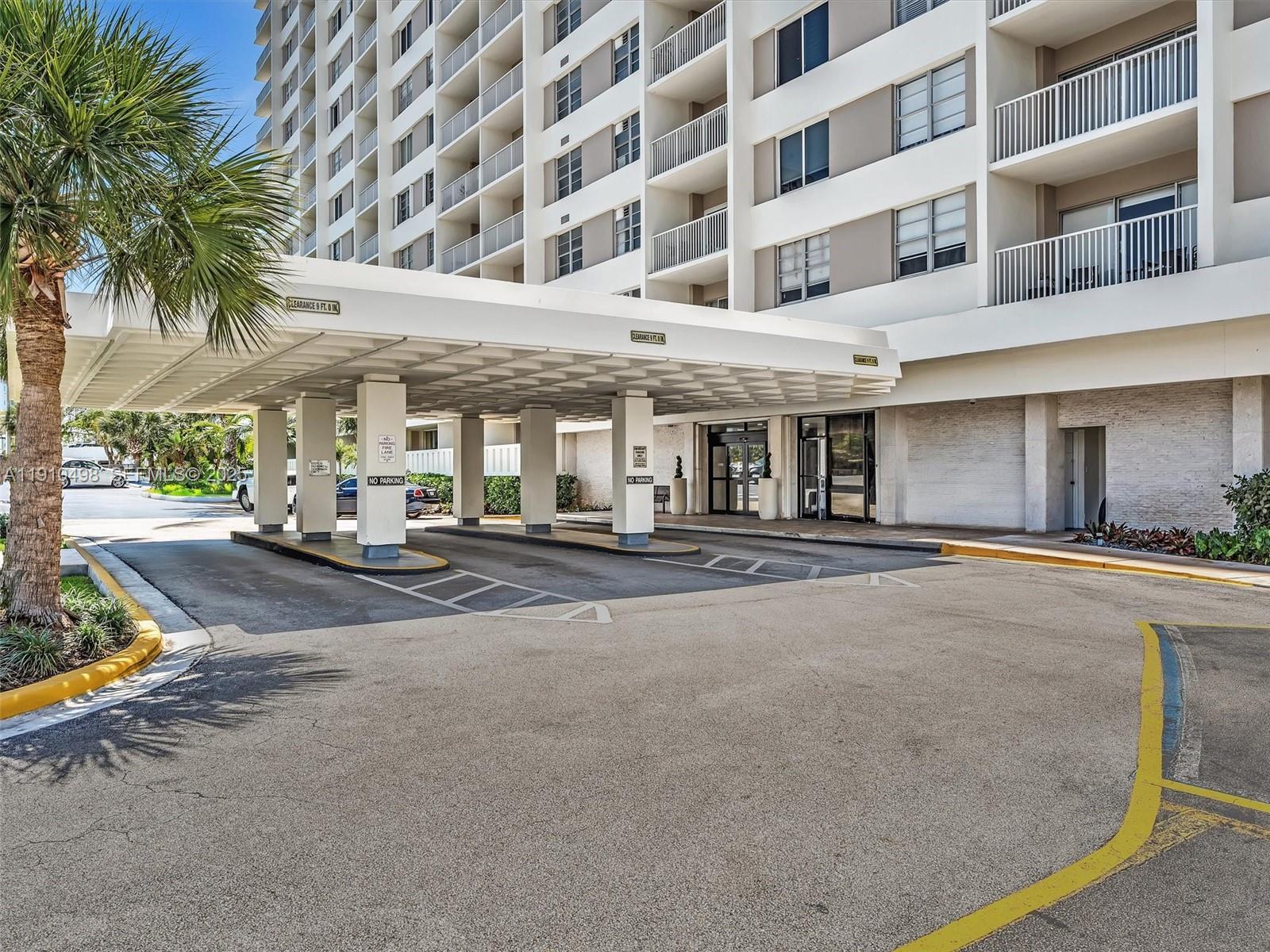 ARLEN HOUSE CONDO - Residential