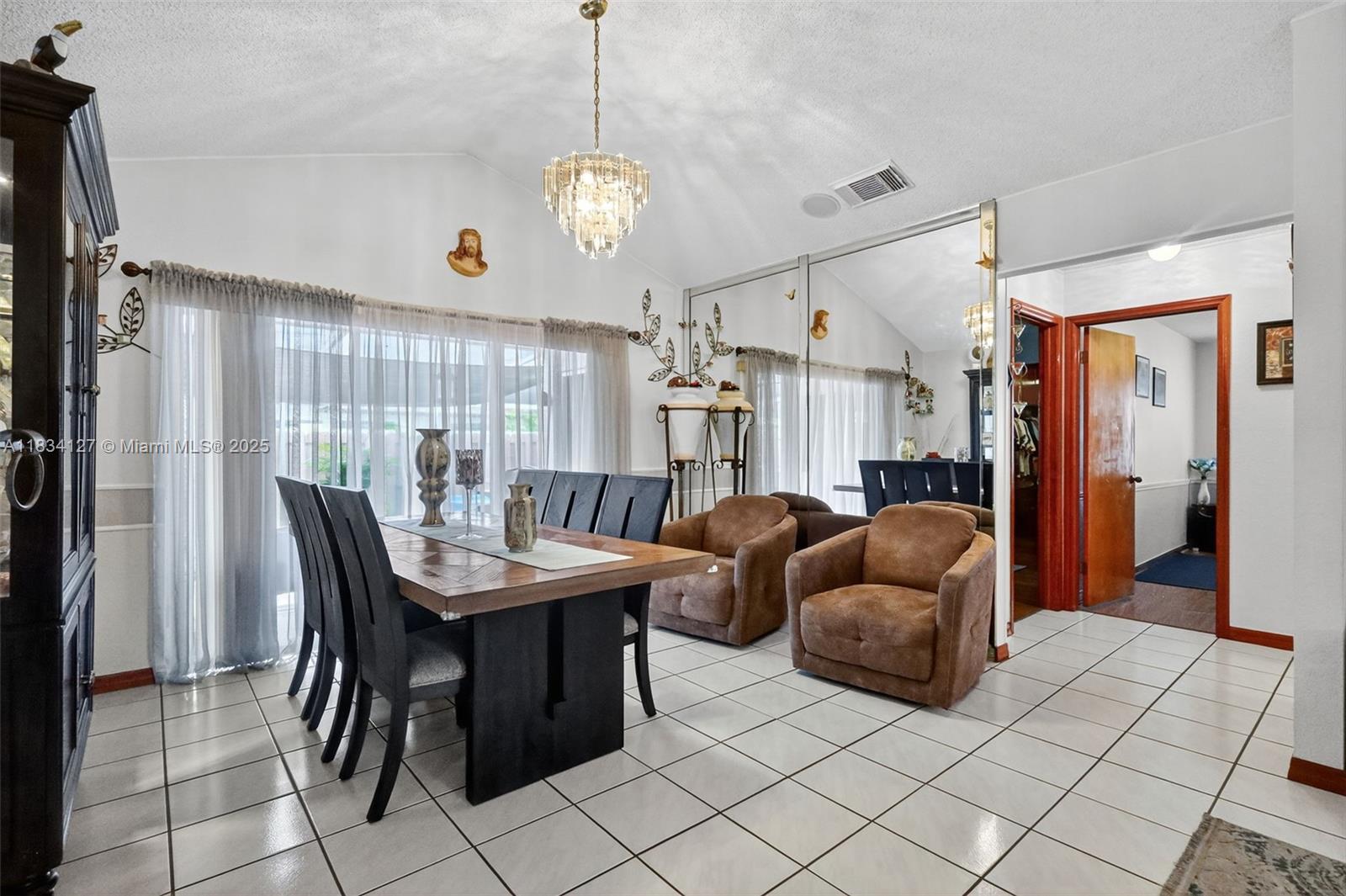 AMERICAN HOMES 1ST ADDN - Residential