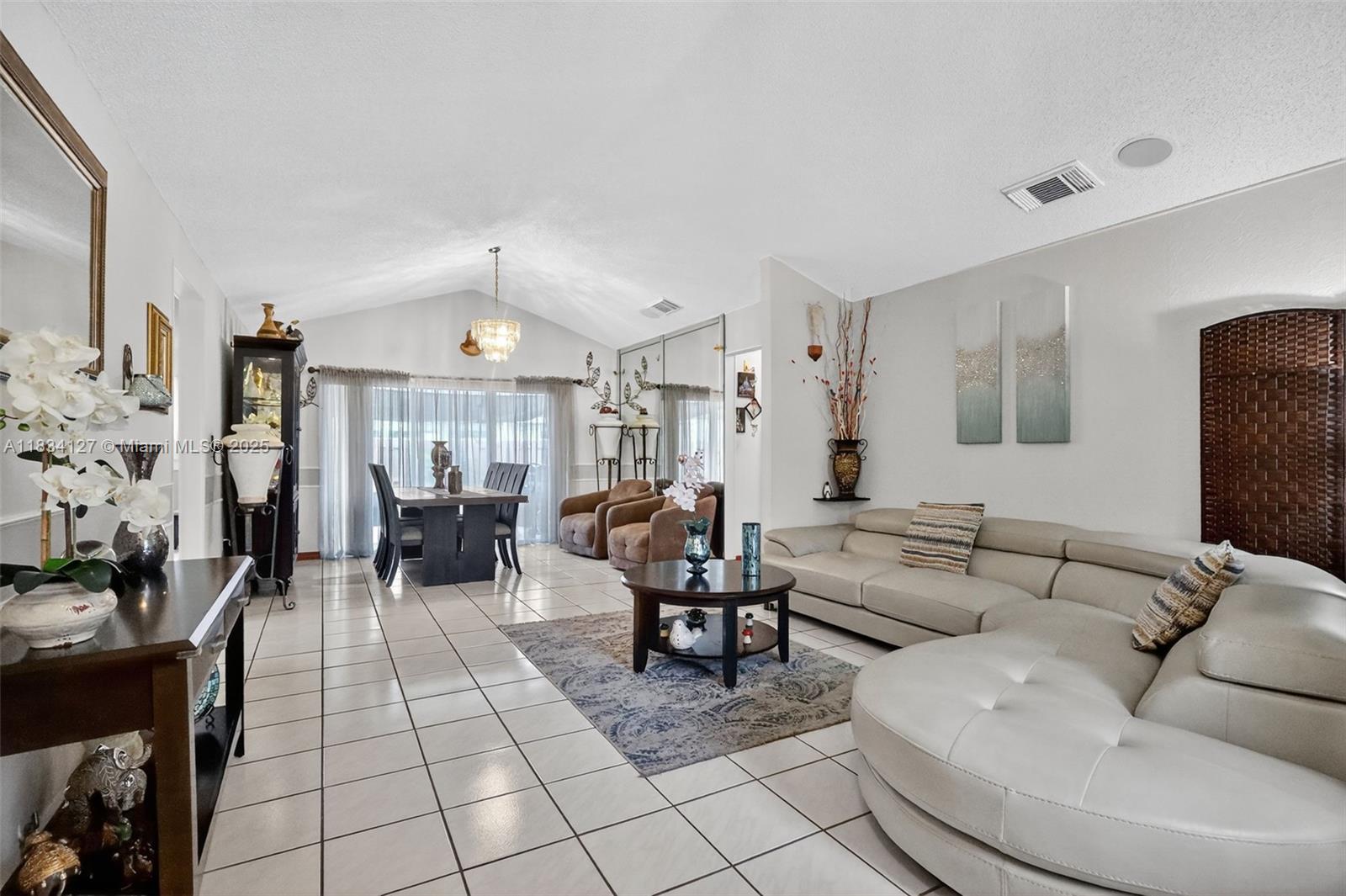 AMERICAN HOMES 1ST ADDN - Residential