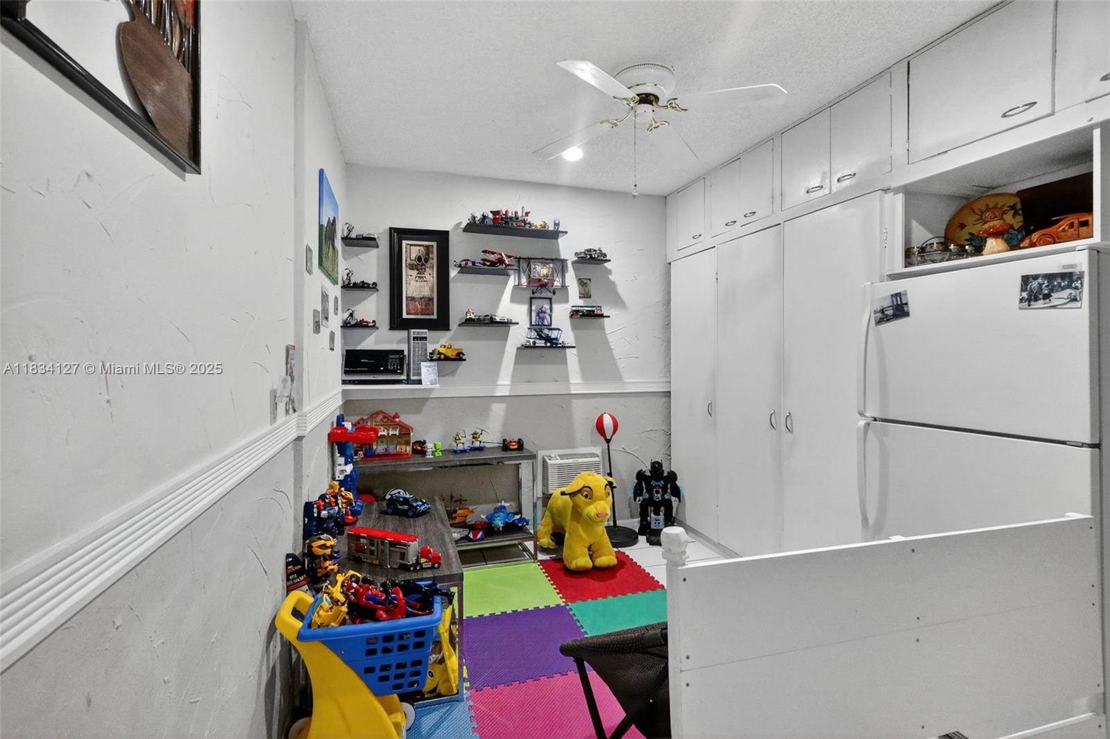 AMERICAN HOMES 1ST ADDN - Residential