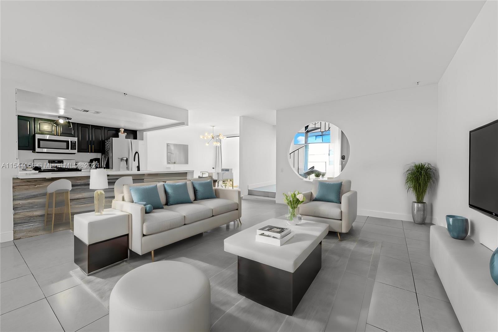 SNAPPER CREEK TOWNHOUSES - Residential